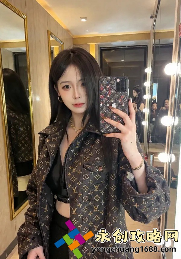 暗卫含着她的乳尖H：《御书屋》榜首小说，探讨爱情与权力的游戏